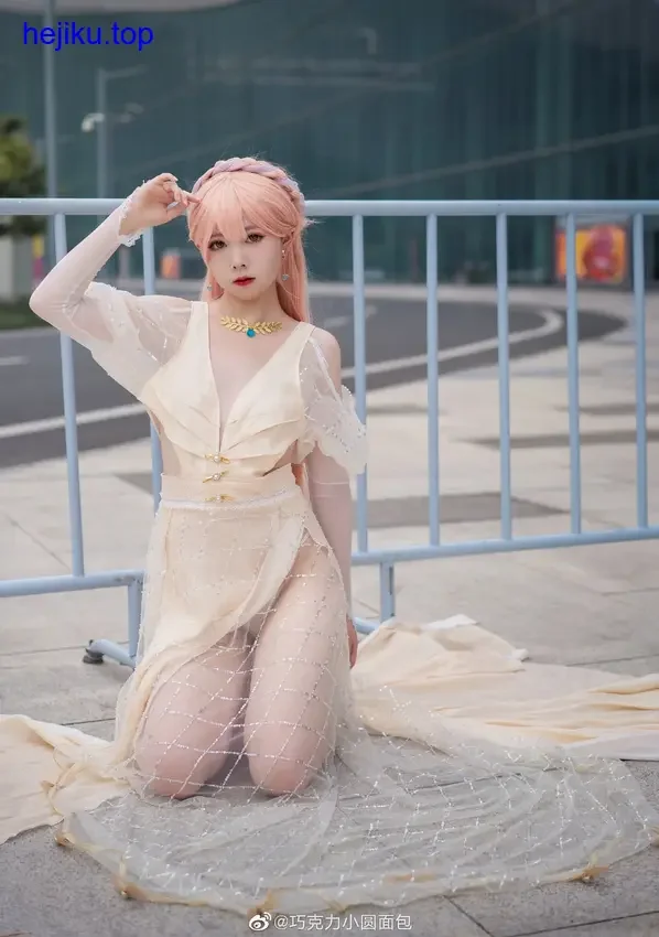 巧克力小圆面包面包店cos