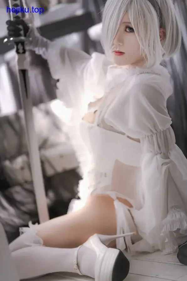 桜满三时进击的巨人盔甲cos