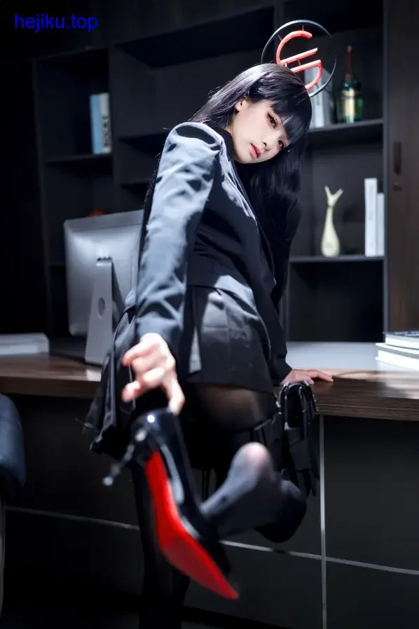 九柒喵动漫角色扮演可爱风格