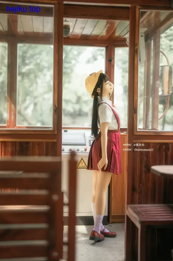 蠢沫沫无创可贴图集创可贴贴脸颊眼神无辜