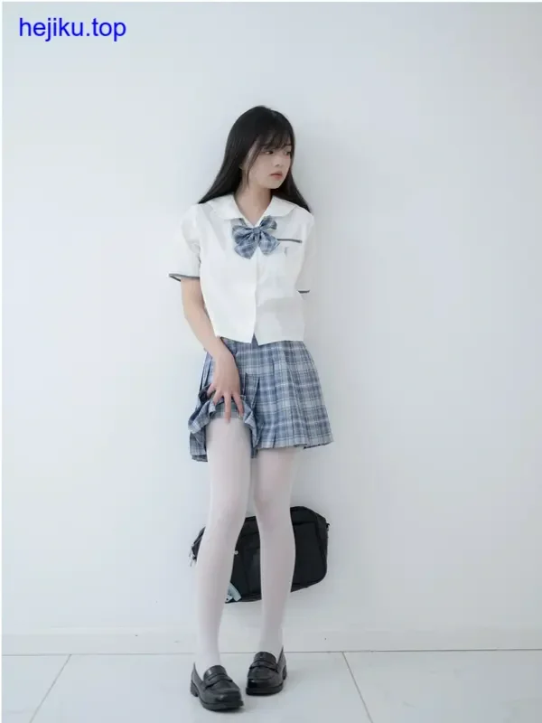 少女秩序小鱼清新风格写真