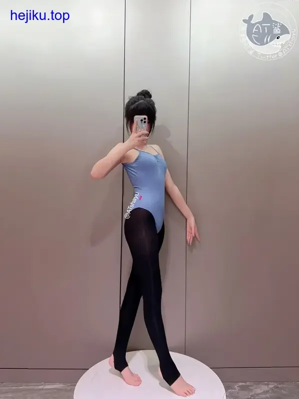 鲨鱼娘at鲨高清cos写真