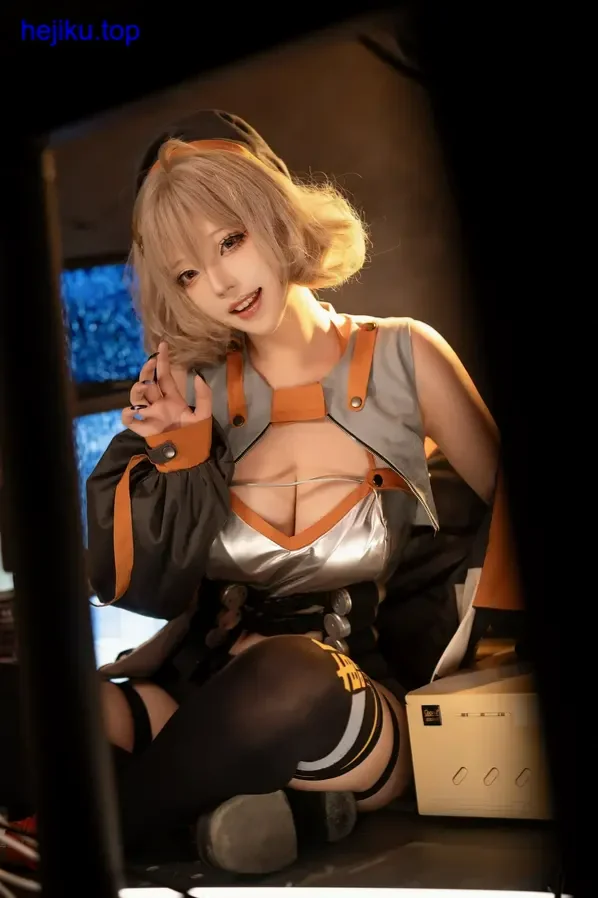 菌烨tako-游戏女武神全身铠甲与武器展示