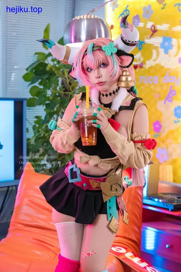 umeko jumeko-不知火舞扇子道具与侧身回头动态